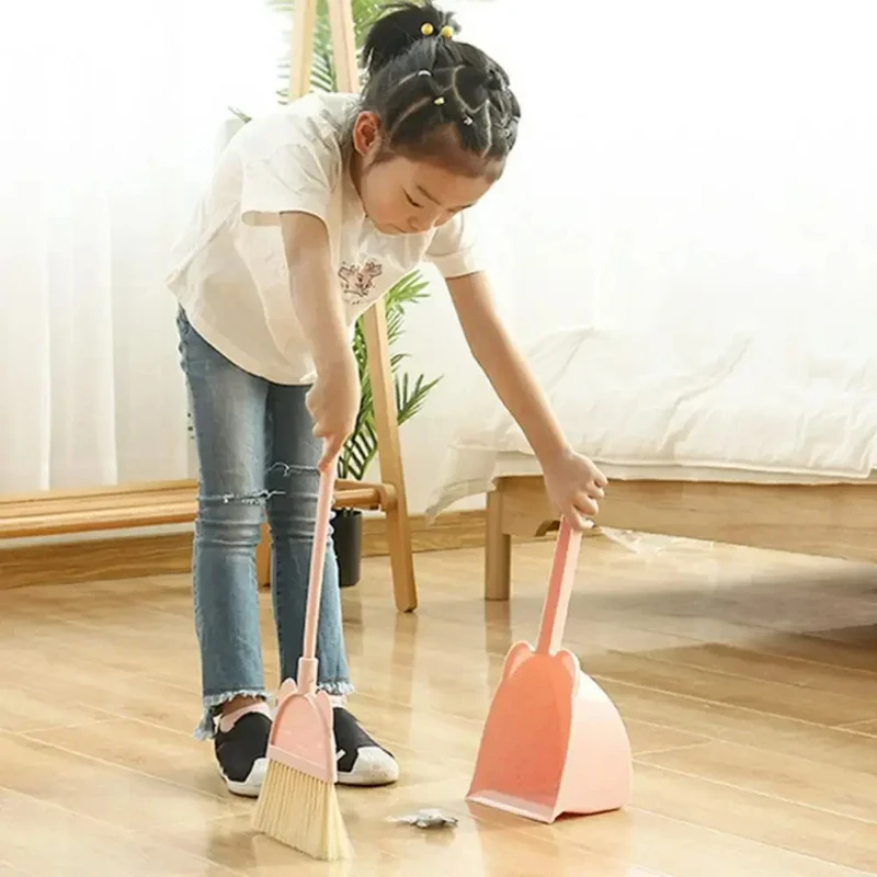 Mini Kinderbezem en -schepje C - Kids Outdoor Broom recensie en prijs